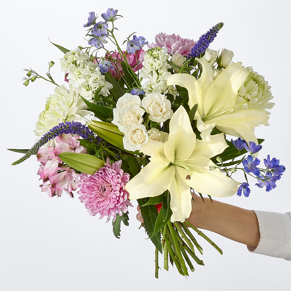 Winter Celebration Bouquet – Blooming Designs By Michelle, Oakdale MN