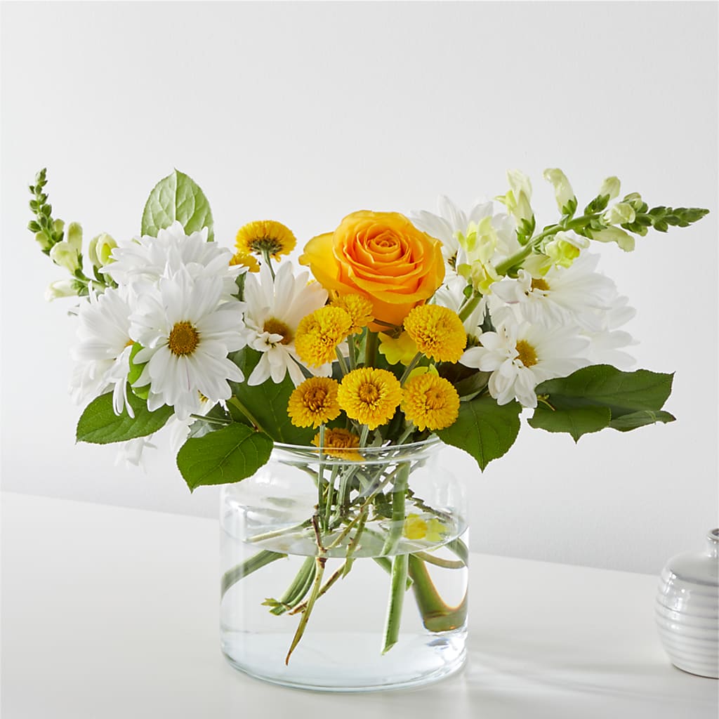 Sun Salutation Bouquet – Blooming Designs By Michelle, Oakdale MN