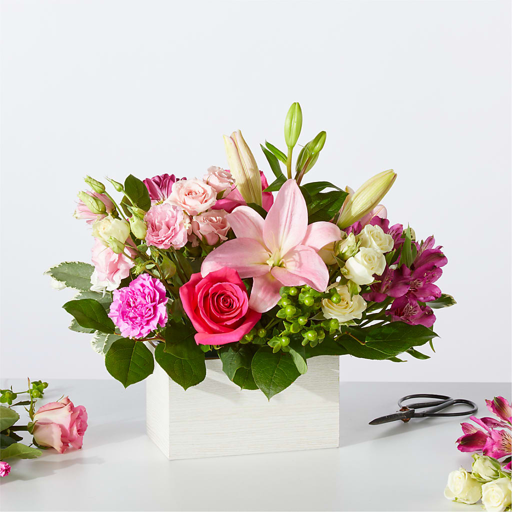 Sweetberry Box – A Florist Original – Blooming Designs By Michelle, Oakdale MN