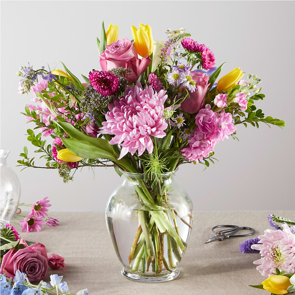 Pastel Tradition - A Florist Original – Blooming Designs By Michelle, Oakdale MN