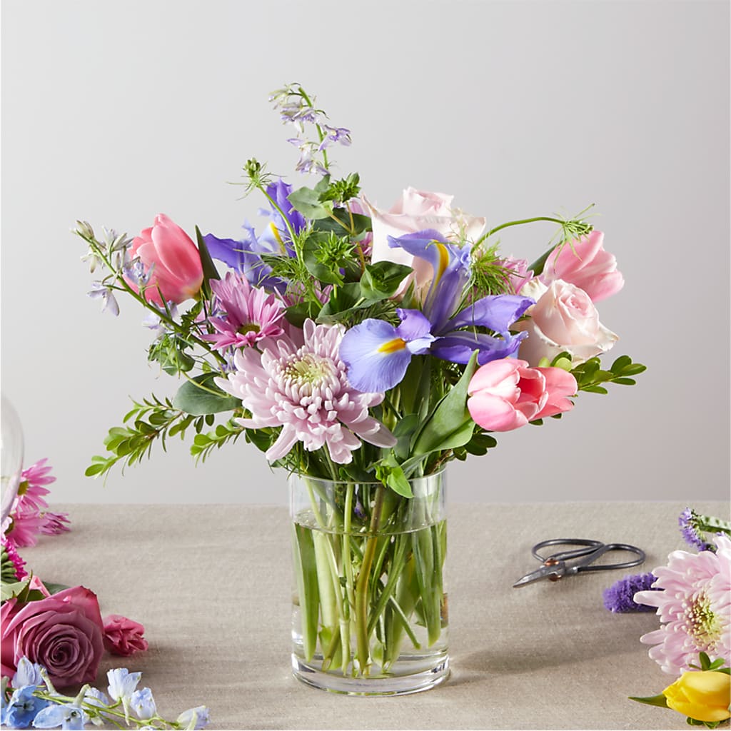 Pastel Tradition - A Florist Original – Blooming Designs By Michelle, Oakdale MN