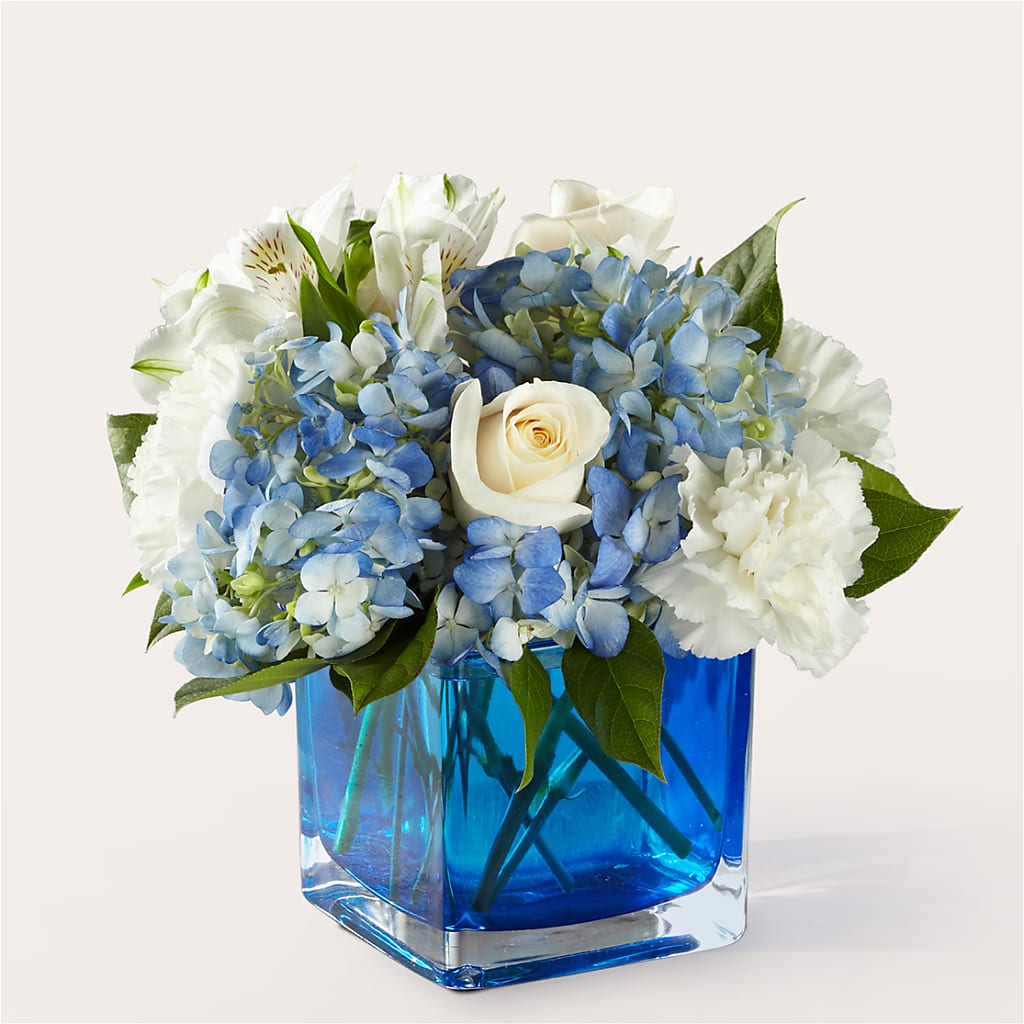 Soothing Waters Bouquet – Blooming Designs By Michelle, Oakdale MN