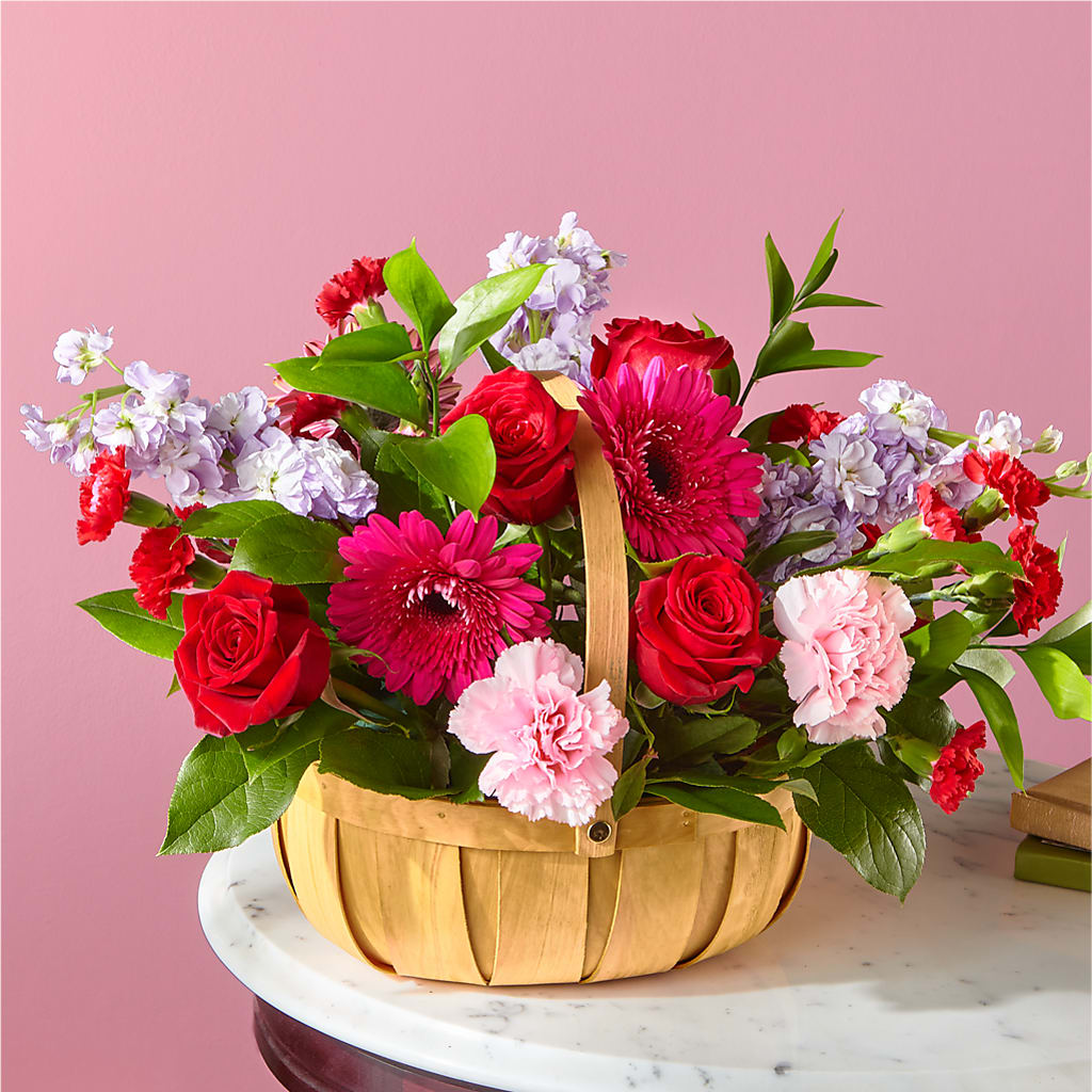 Pink Picnic Basket – Blooming Designs By Michelle, Oakdale MN
