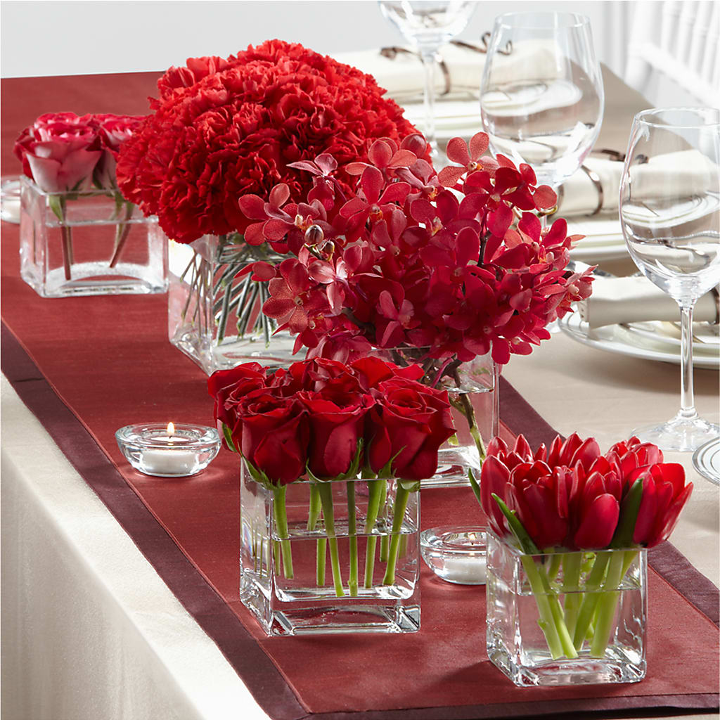 Modern Grace Centerpiece – Blooming Designs By Michelle, Oakdale MN