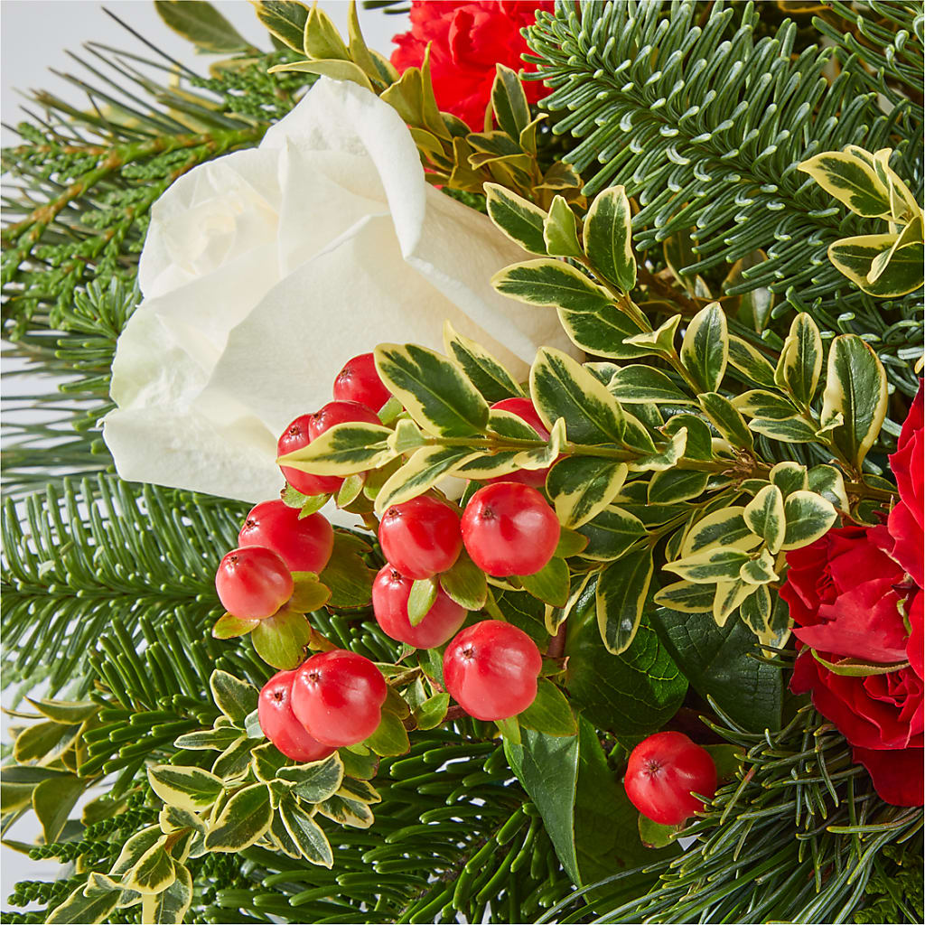 December Dreams Centerpiece –  Blooming Designs By Michelle, Oakdale MN