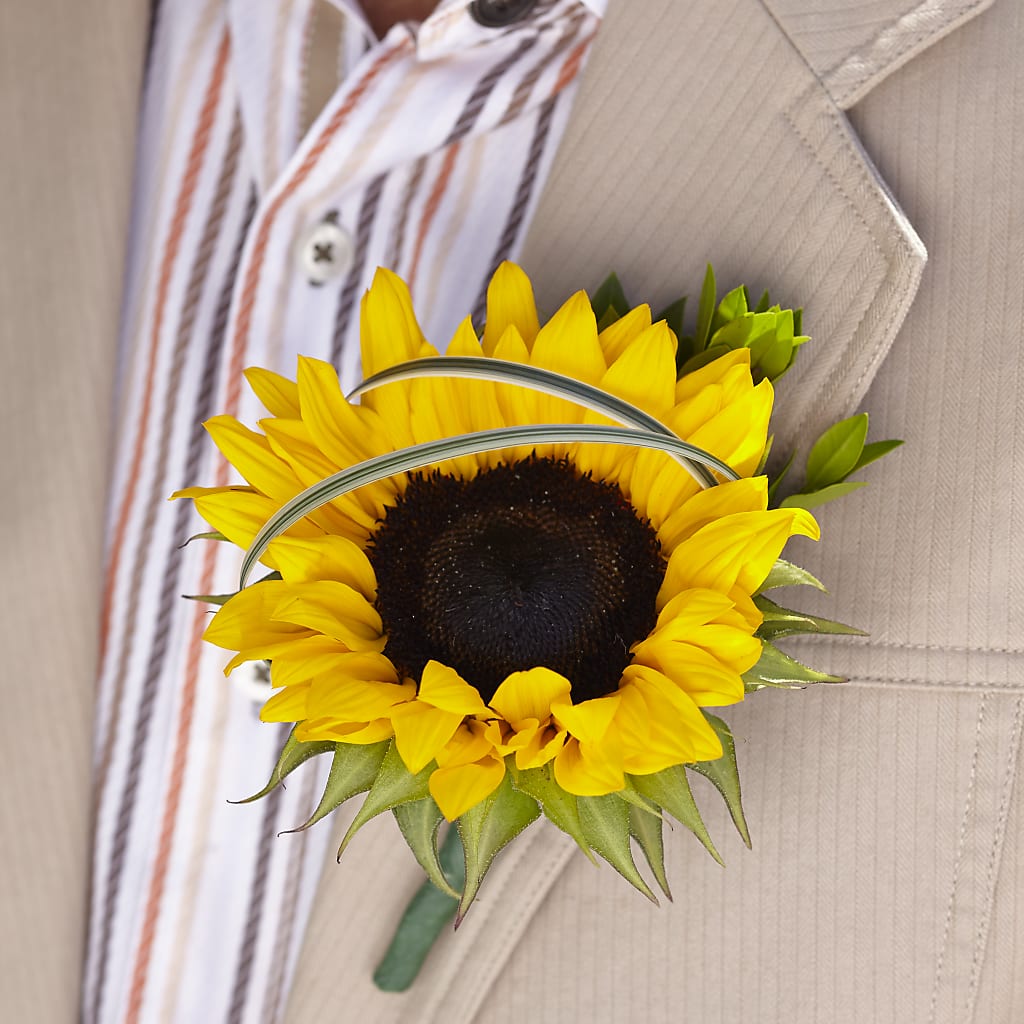 Free Spirit Boutonniere